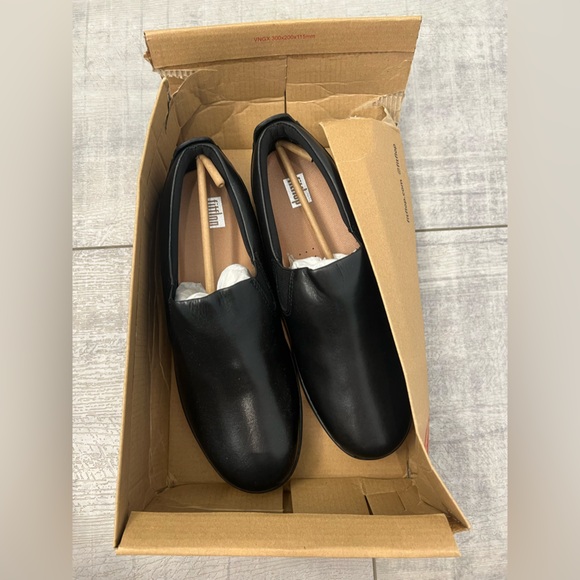 New Fitflop RALLY  Leather Slip-On Skate Sneakers Size 7.5 All Black $110 - Picture 6 of 6